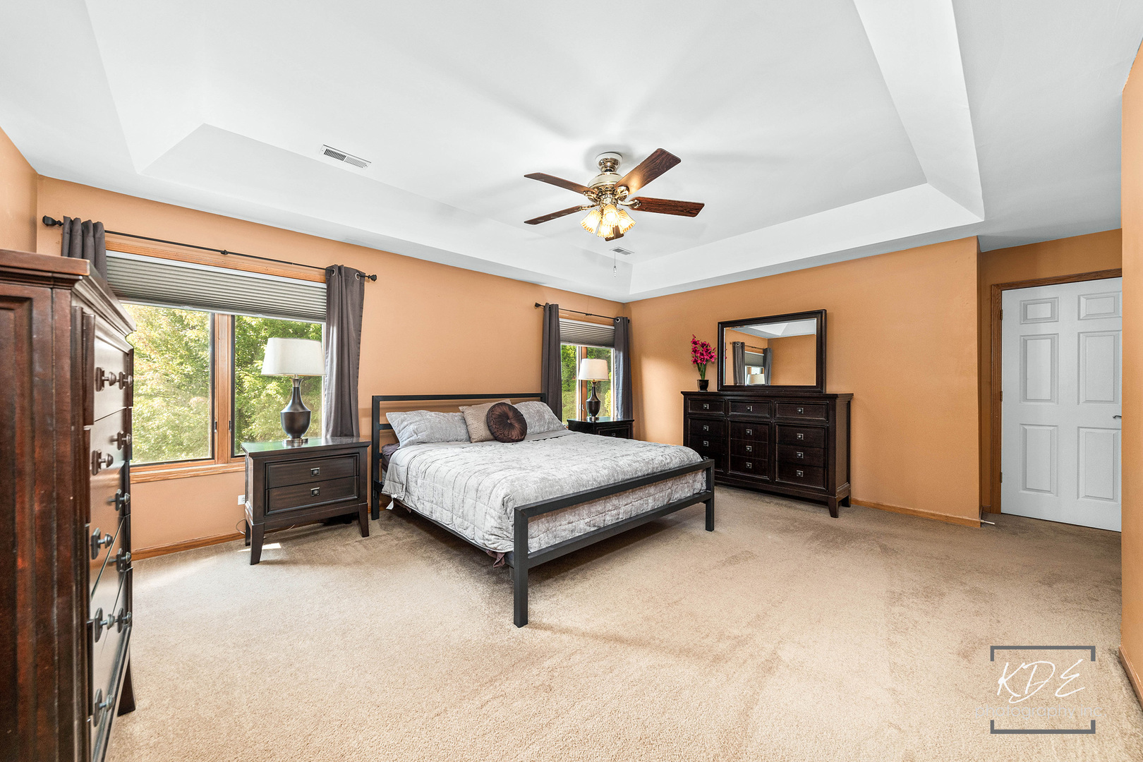 1032 Hamlet Road Naperville, IL 60564 - Photo 22 of 38 a bedroom with a bed and a large window