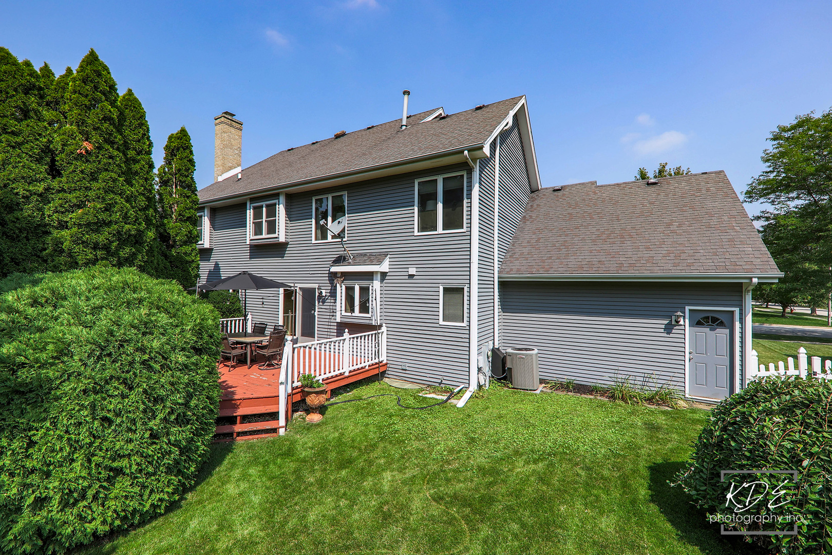 1032 Hamlet Road Naperville, IL 60564 - Photo 38 of 38 front view of a house with a yard