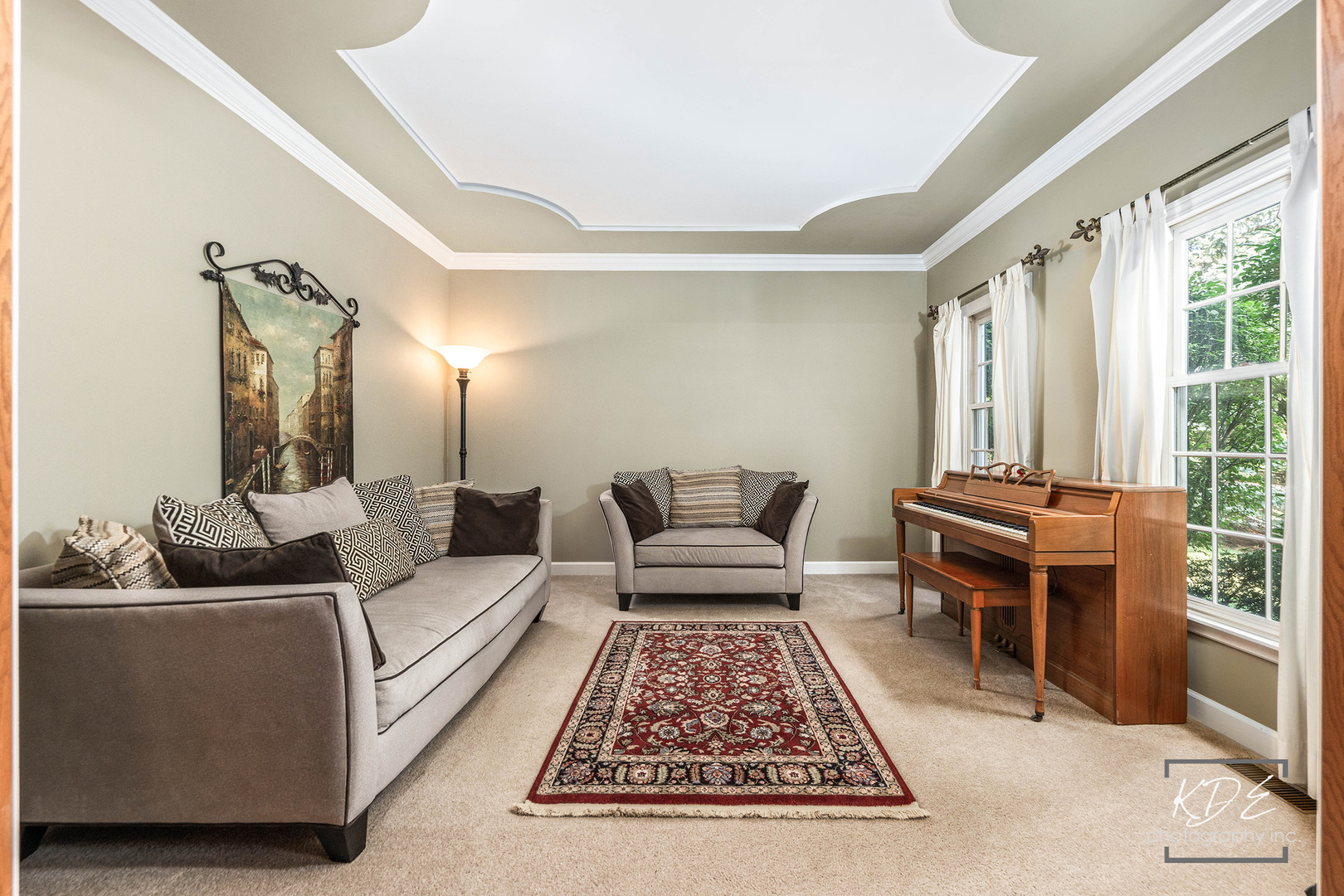 1032 Hamlet Road Naperville, IL 60564 - Photo 5 of 38 a living room with furniture and a rug