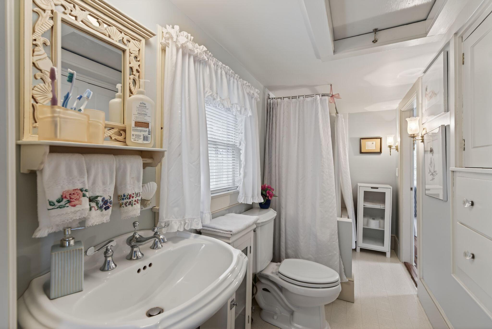 9 Summer Street Kennebunk, ME 04043 - Photo 30 of 40