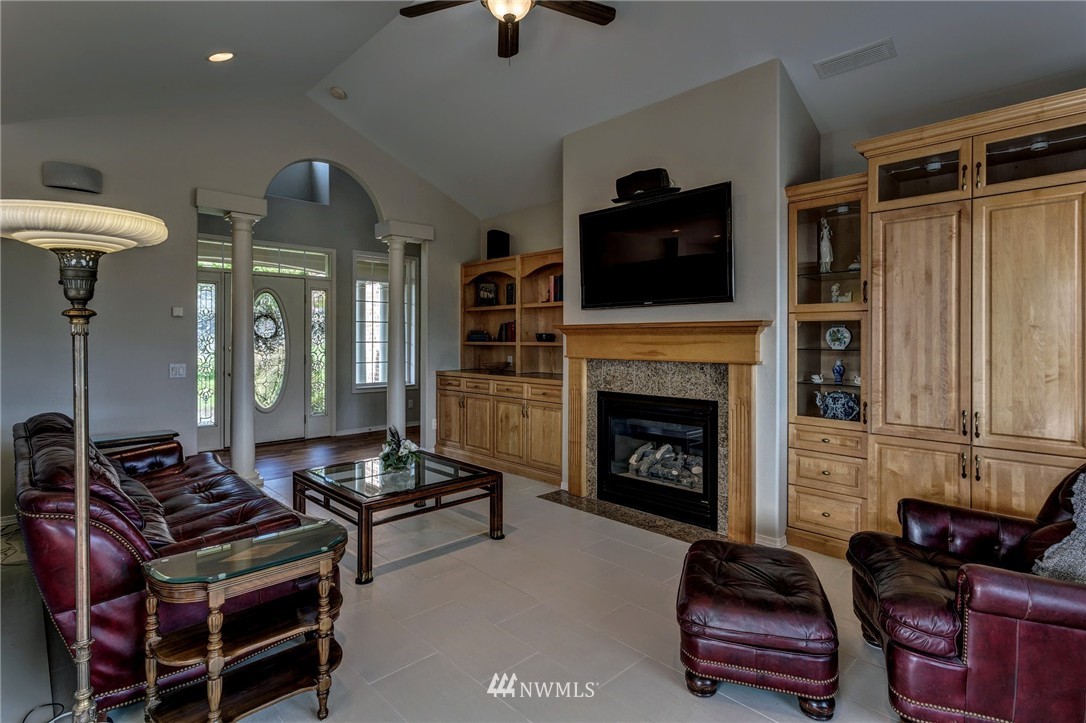 4644 Raptor Lane Bellingham, WA 98229 - Photo 4 of 25 Gallery Image 4
