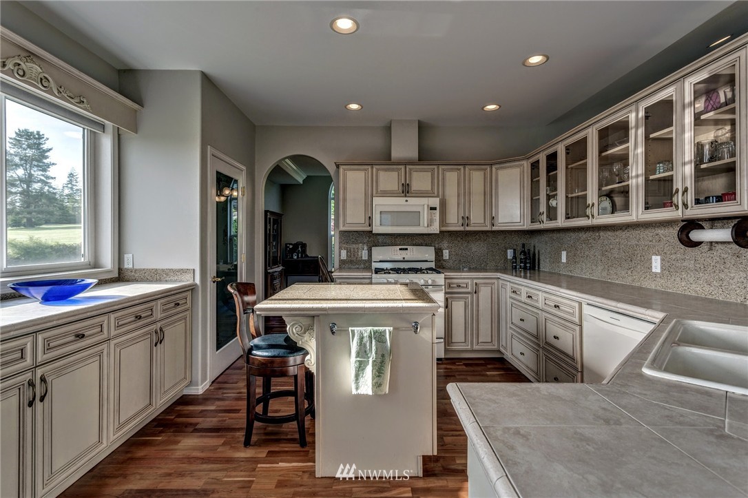 4644 Raptor Lane Bellingham, WA 98229 - Photo 6 of 25 Gallery Image 6