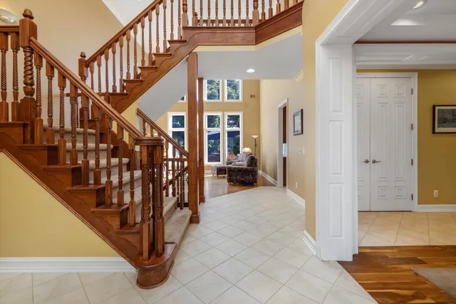 $4,000 | 7040 Royal Villa Court, Canton, MI 48187