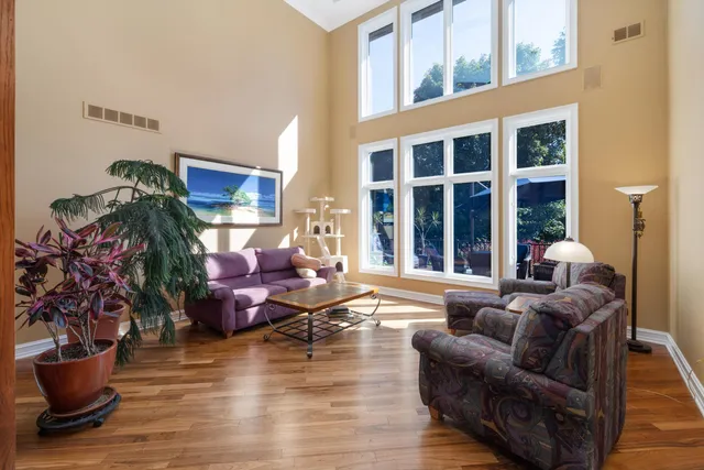 $4,000 | 7040 Royal Villa Court, Canton, MI 48187