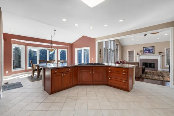 $4,000 | 7040 Royal Villa Court, Canton, MI 48187