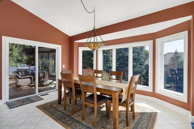 $4,000 | 7040 Royal Villa Court, Canton, MI 48187