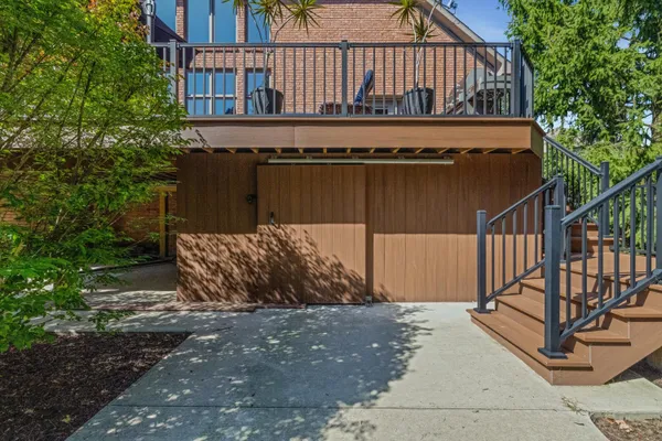 $4,000 | 7040 Royal Villa Court, Canton, MI 48187