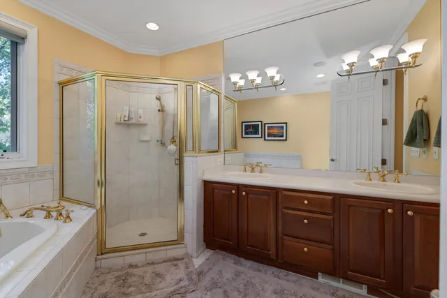 $4,000 | 7040 Royal Villa Court, Canton, MI 48187