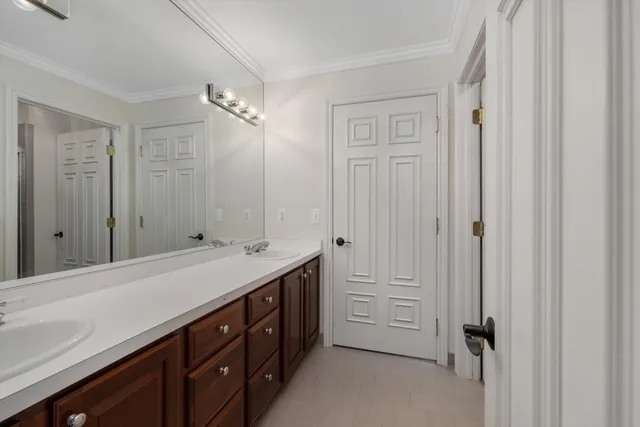 $4,000 | 7040 Royal Villa Court, Canton, MI 48187