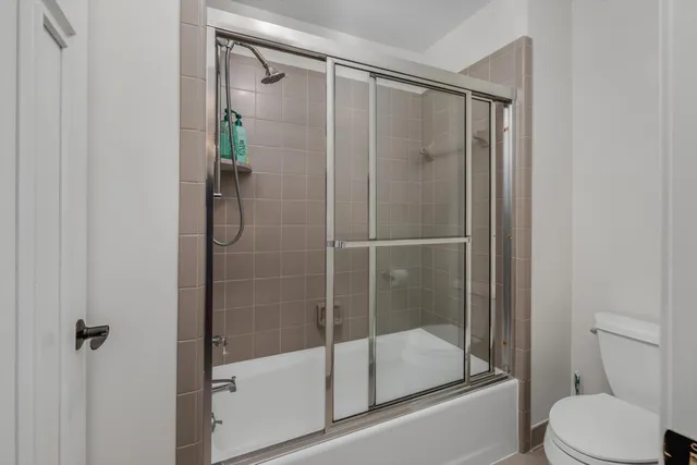 $4,000 | 7040 Royal Villa Court, Canton, MI 48187