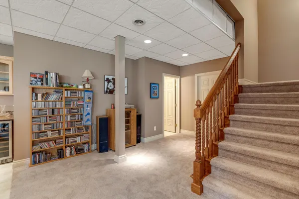 $4,000 | 7040 Royal Villa Court, Canton, MI 48187