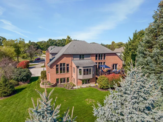 $4,000 | 7040 Royal Villa Court, Canton, MI 48187