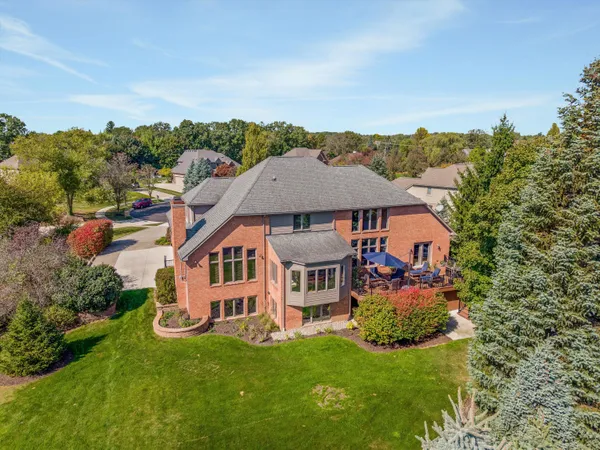 $4,000 | 7040 Royal Villa Court, Canton, MI 48187