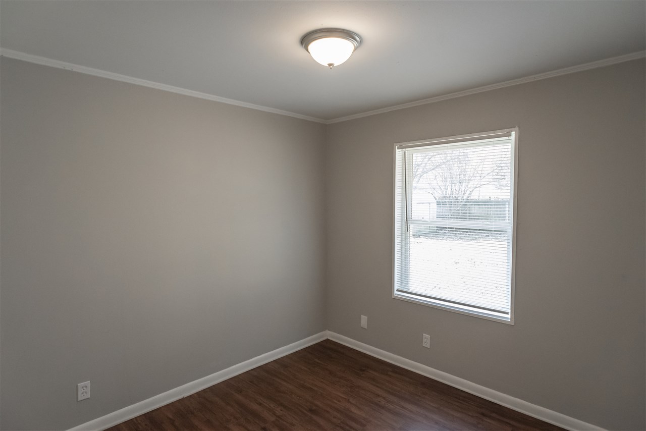 1757 Sea Isle Road Memphis, TN 38117 - Photo 5 of 12 Gallery Image 5