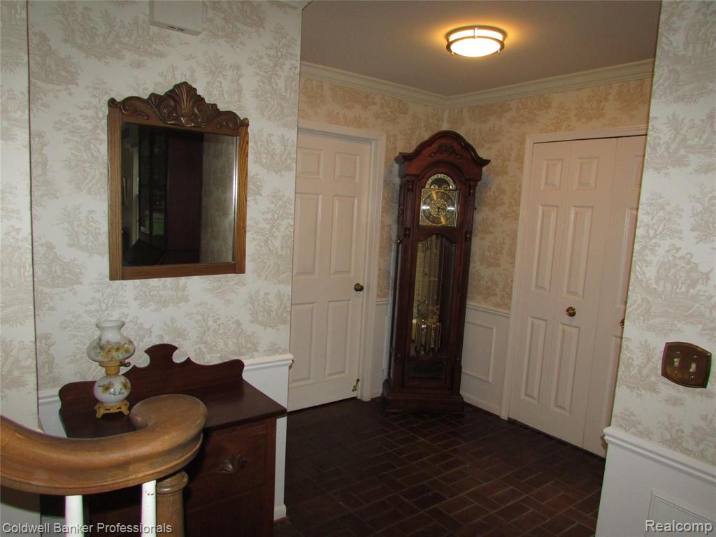 7725 Perry Lake Road Clarkston, MI 48348 - Photo 32 of 61