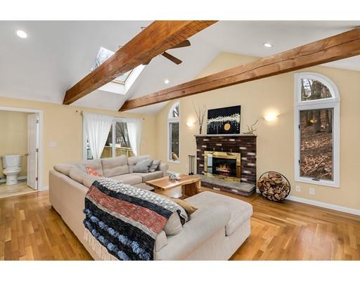 134 Vincent Road Dedham, MA 02026 - Photo 8 of 30 Gallery Image 8