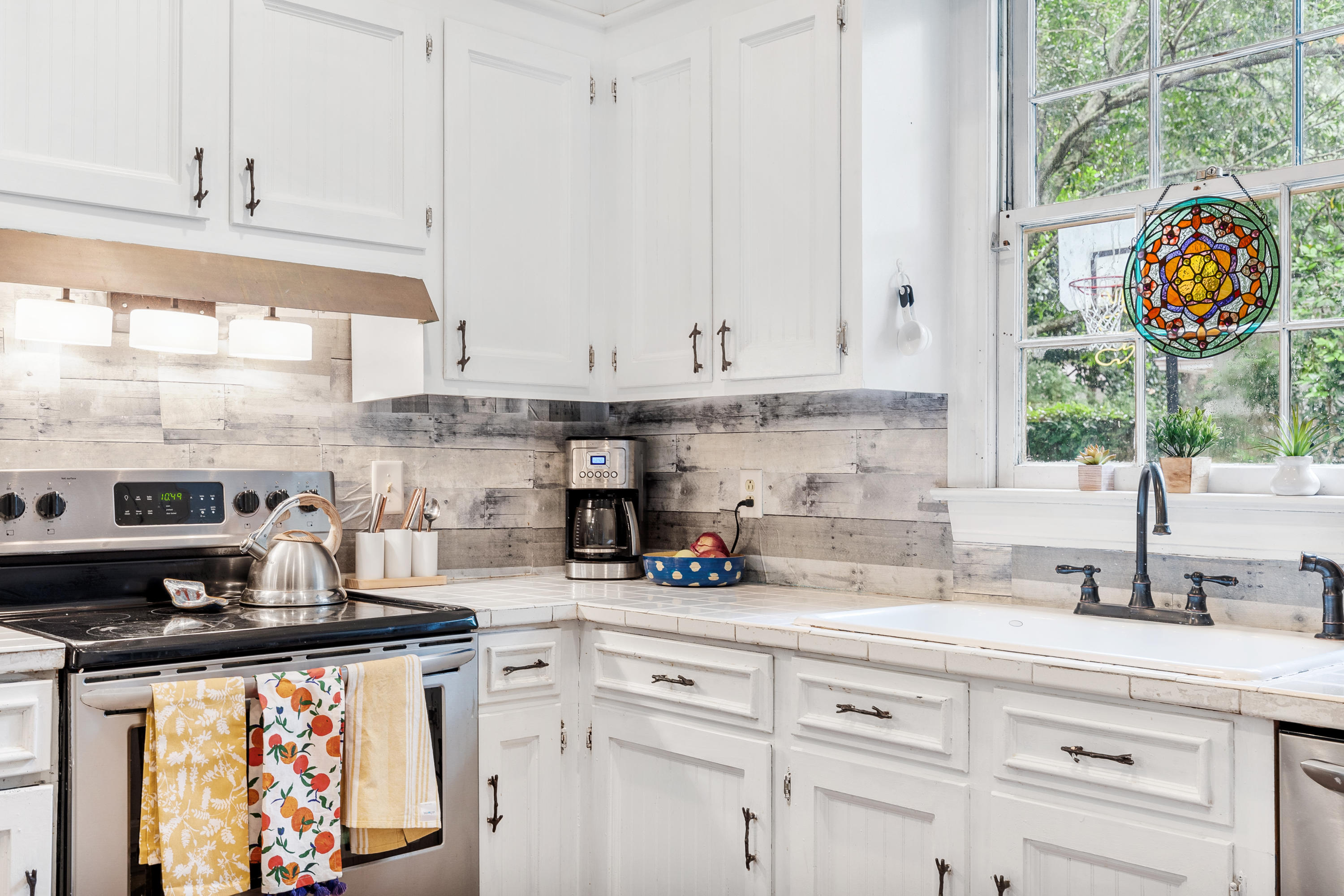 926 Regatta Road Charleston, SC 29412 - Photo 16 of 49 Kitchen