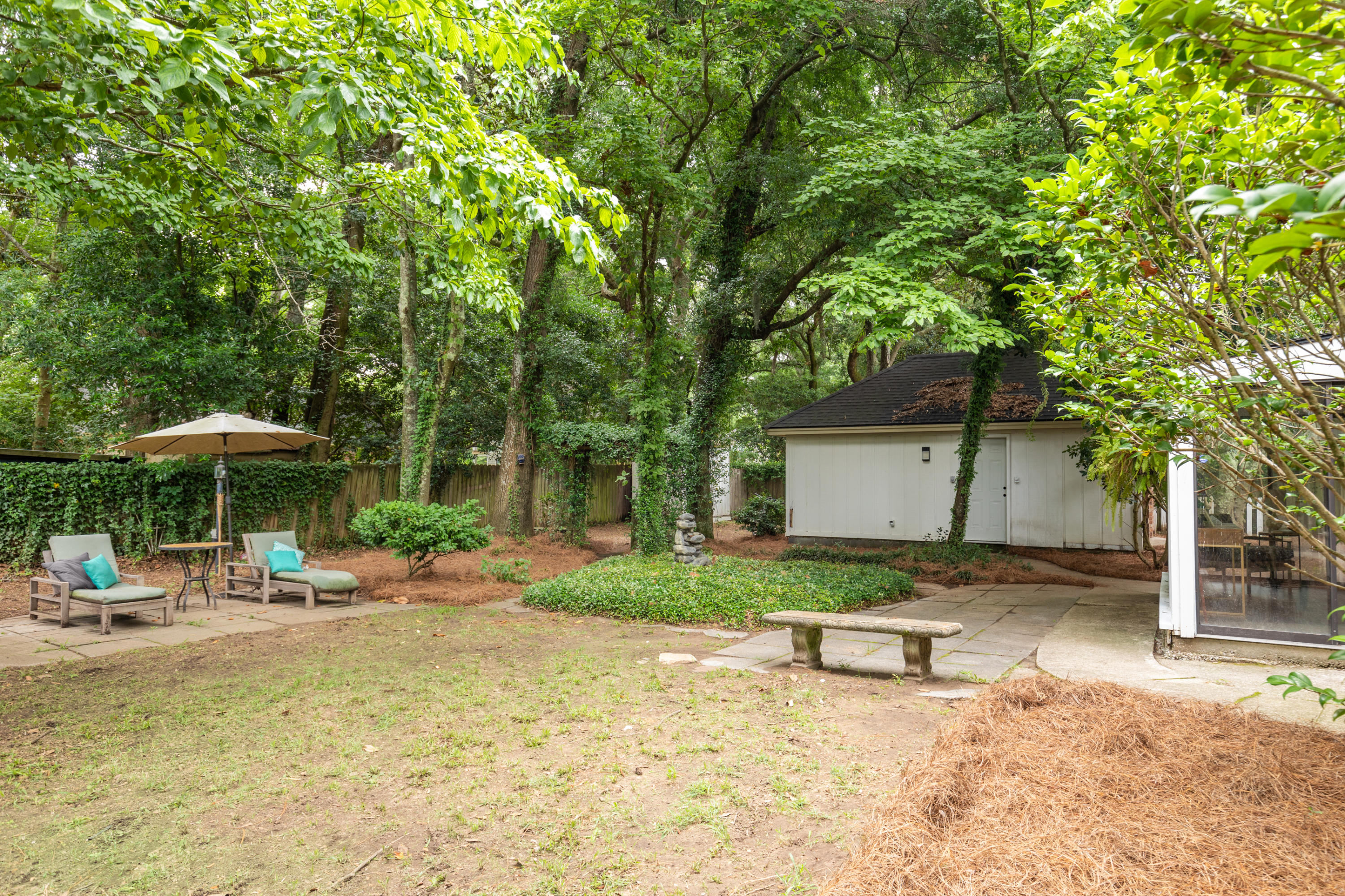 926 Regatta Road Charleston, SC 29412 - Photo 38 of 49 Large Backyard