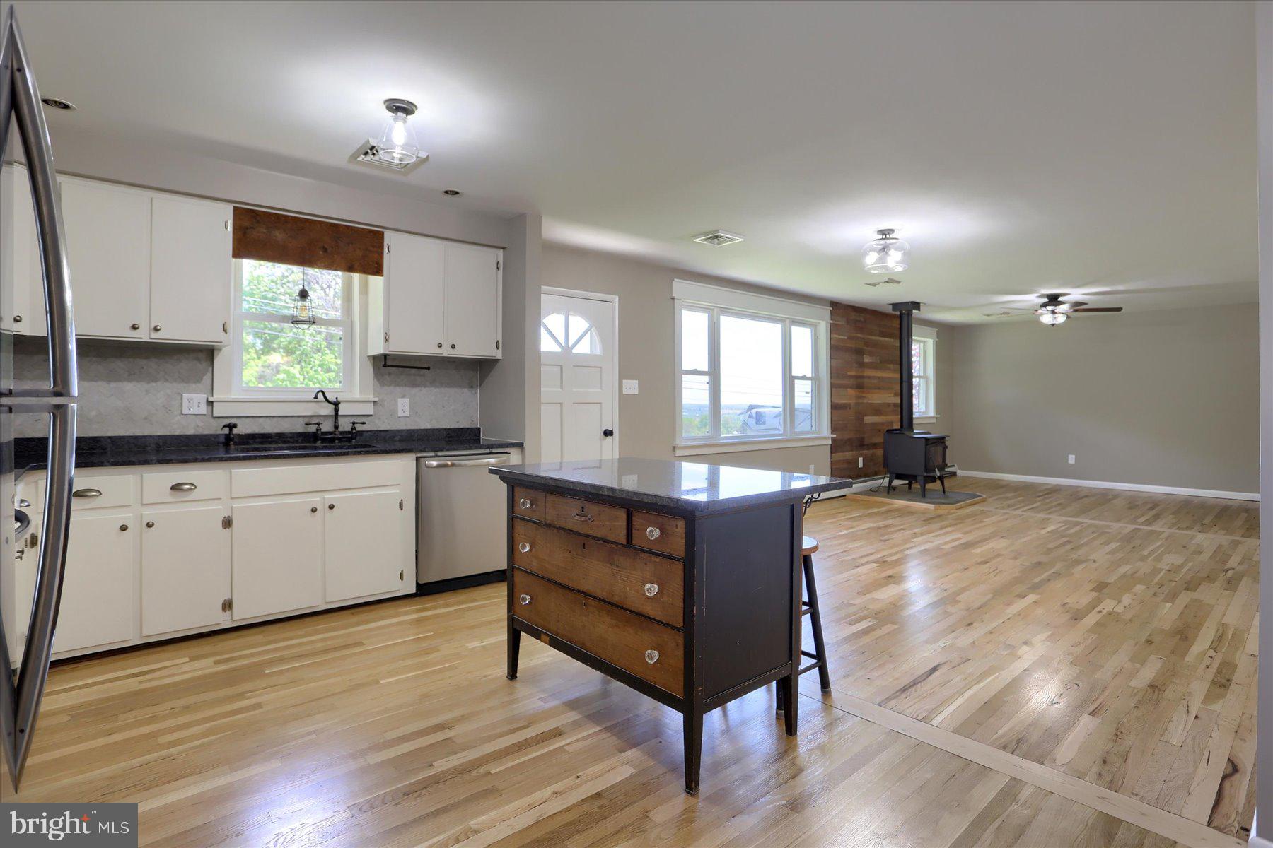 1520 Baltimore Road Dillsburg, PA 17019 - Photo 3 of 32 Gallery Image 3