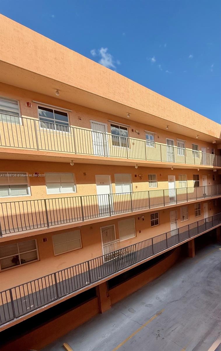199 Southwest 12th Avenue, Unit 404A Miami, FL 33130 - Photo 48 of 65 a view of balcony with a balcony