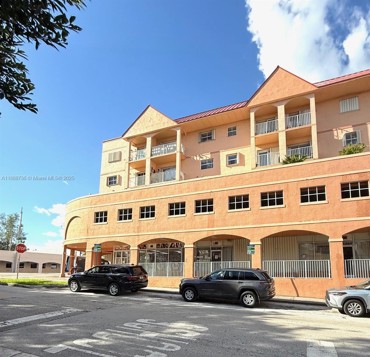 199 Southwest 12th Avenue, Unit 404A Miami, FL 33130 - Photo 58 of 65 a building view