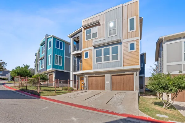 $2,300 | 1912 Dinsdale Lane, Austin, TX 78741