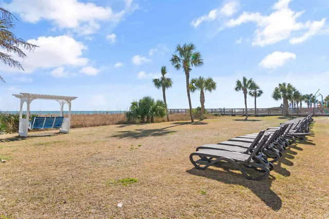 $334,900 | 5300 North Ocean Boulevard, Unit 909, Myrtle Beach, SC 29577