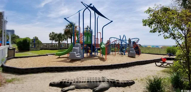 $334,900 | 5300 North Ocean Boulevard, Unit 909, Myrtle Beach, SC 29577