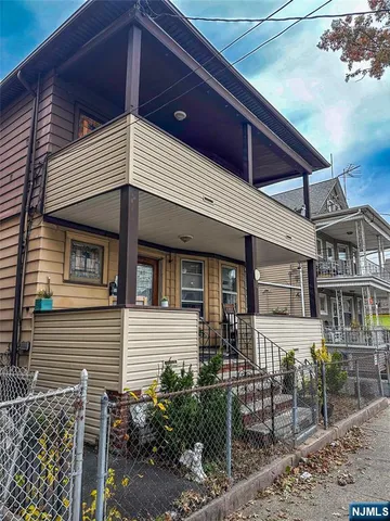 $2,200 | 78-80 East 18th Street, Paterson, NJ 07524