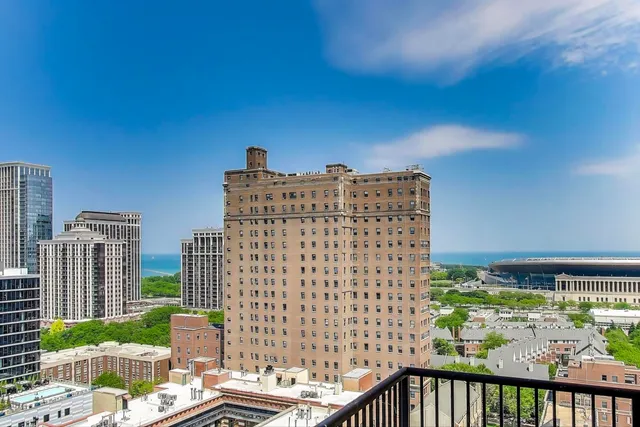 $379,999 | 1464 South Michigan Avenue, Unit 1609, Chicago, IL 60605
