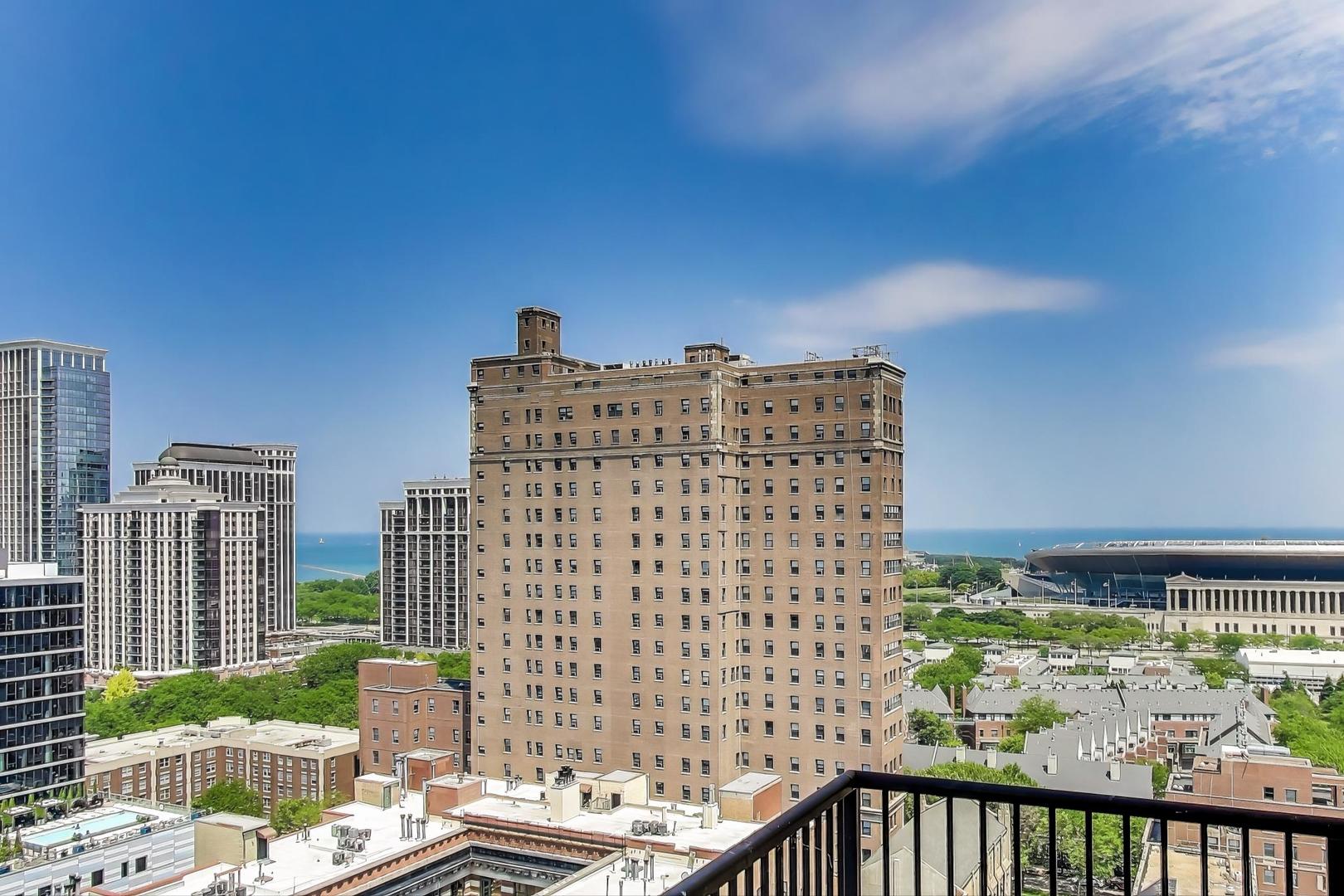 1464 South Michigan Avenue, Unit 1609 Chicago, IL 60605 - Photo 11 of 45 a view of a balcony with city view