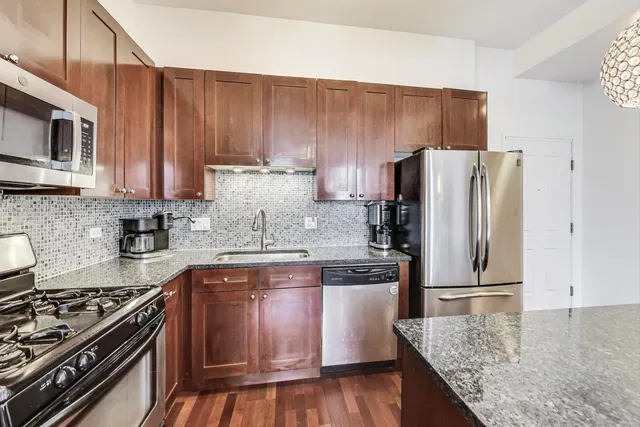 $379,999 | 1464 South Michigan Avenue, Unit 1609, Chicago, IL 60605