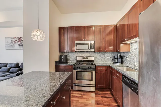 $379,999 | 1464 South Michigan Avenue, Unit 1609, Chicago, IL 60605