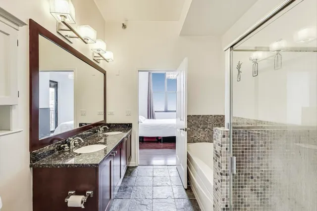 $379,999 | 1464 South Michigan Avenue, Unit 1609, Chicago, IL 60605