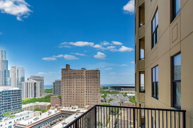 $379,999 | 1464 South Michigan Avenue, Unit 1609, Chicago, IL 60605