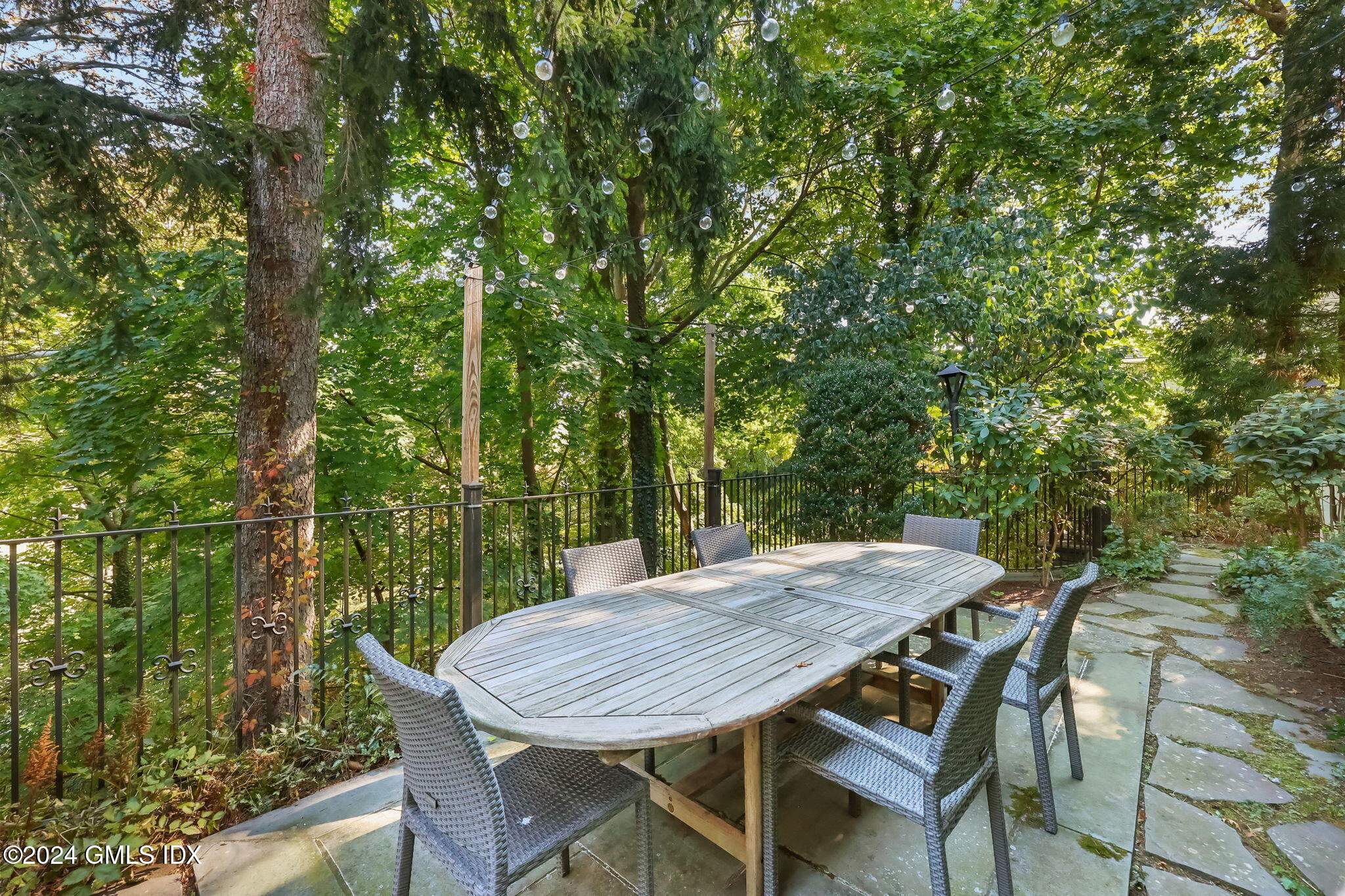147 Old Church Road Greenwich, CT 06830 - Photo 29 of 32 65-web-or-mls-147-old-church-rd
