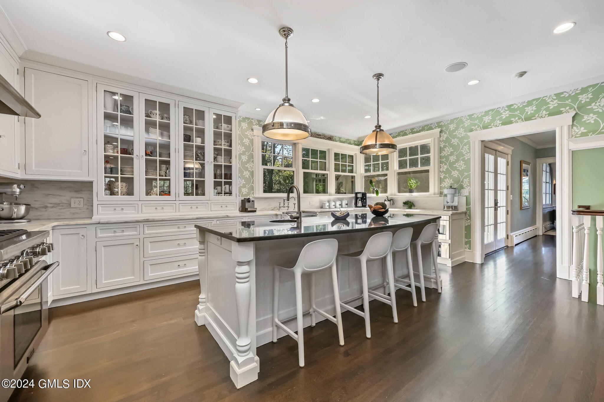 147 Old Church Road Greenwich, CT 06830 - Photo 10 of 32 Kitchen Island Seating