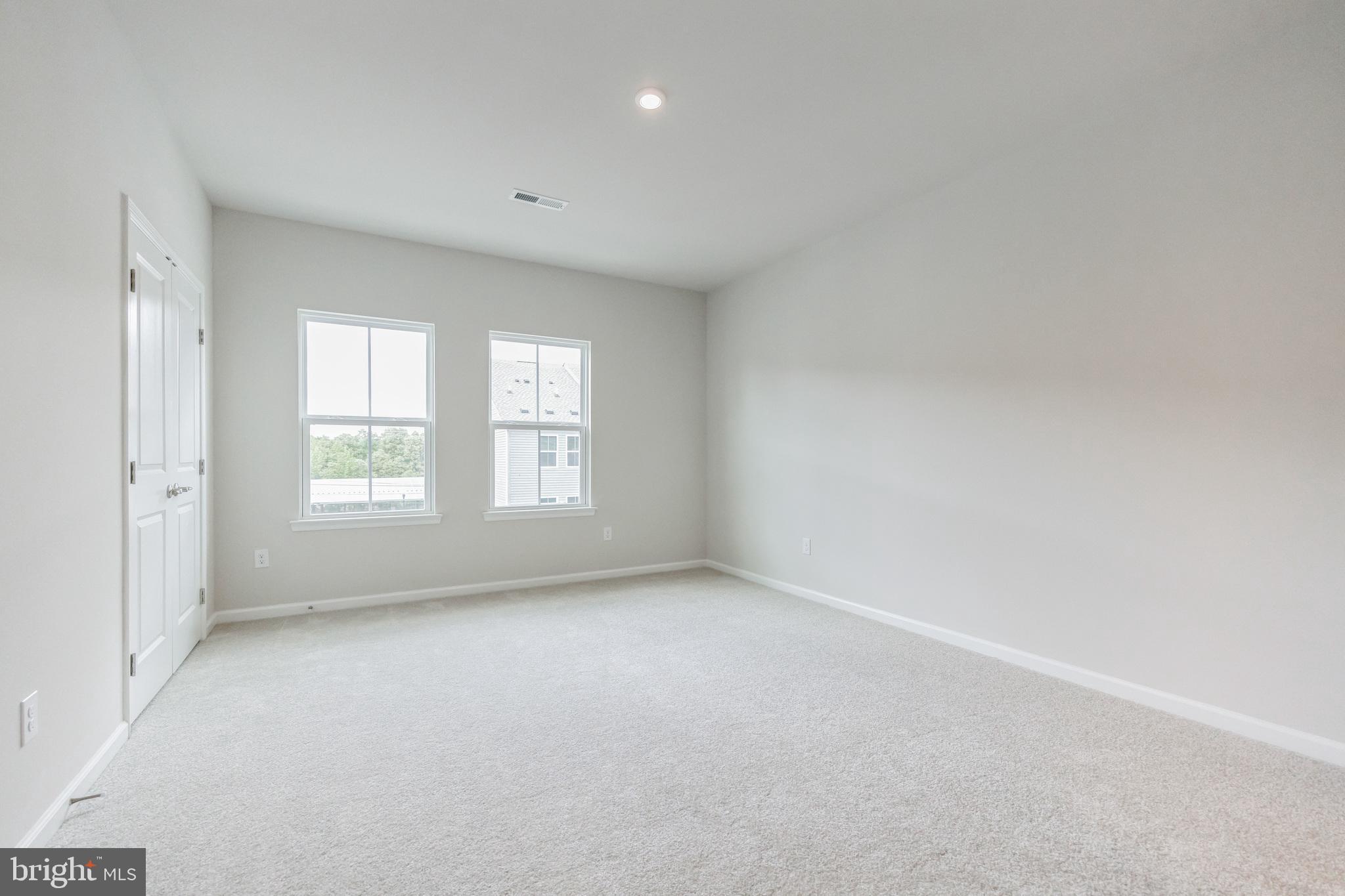 28 Sidney Lane Stratford, NJ 08084 - Photo 18 of 30 a view of an empty room with a window