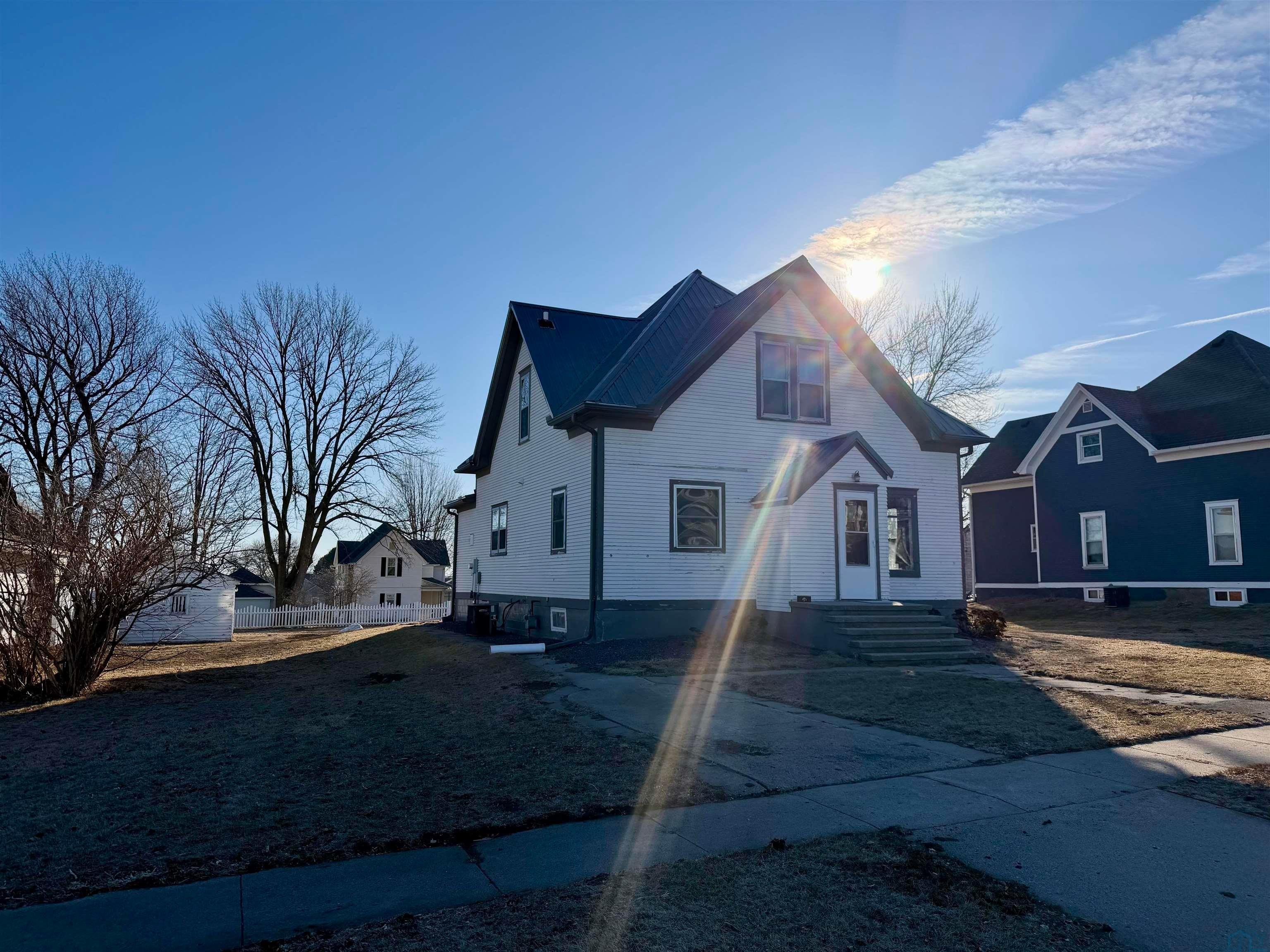 621 Harrison Street Remsen, IA 51050 - Photo 2 of 26 Gallery Image 2