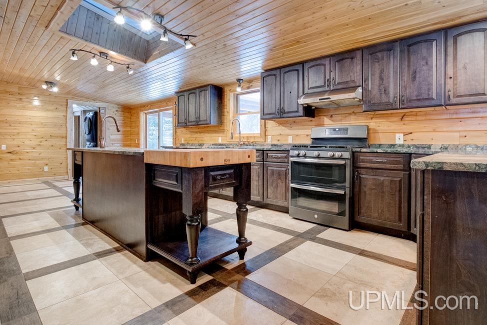 10291 22nd Road Rapid River, MI 49878 - Photo 4 of 65