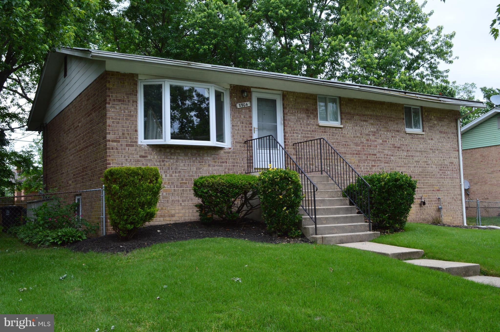 8904 Robin Place Laurel, MD 20708 - Photo 1 of 24 Picture of the front