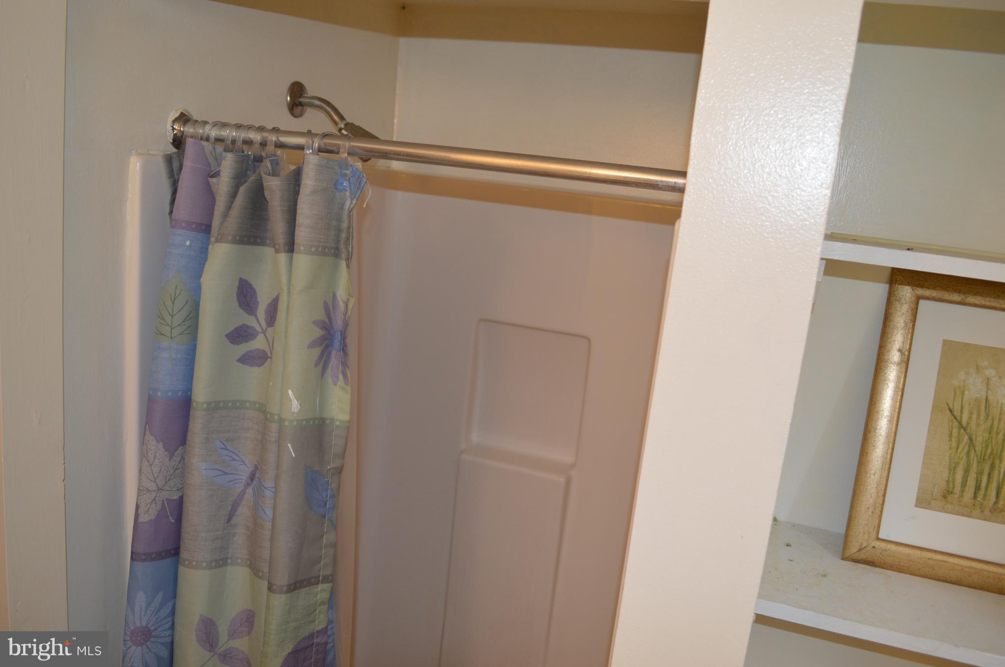 8904 Robin Place Laurel, MD 20708 - Photo 10 of 24 Basement bathroom