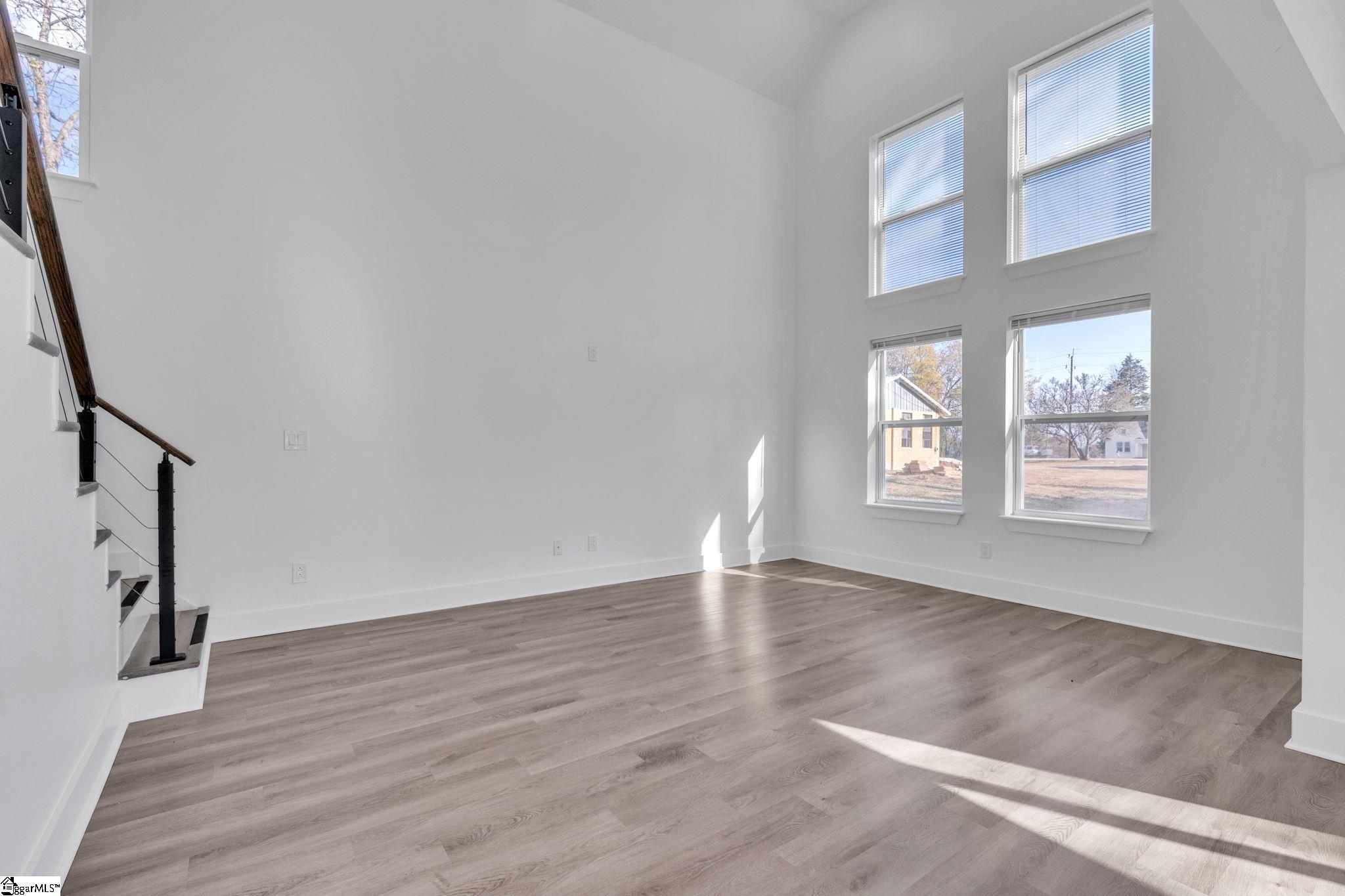 322 East Bearden Street Greer, SC 29651 - Photo 3 of 25