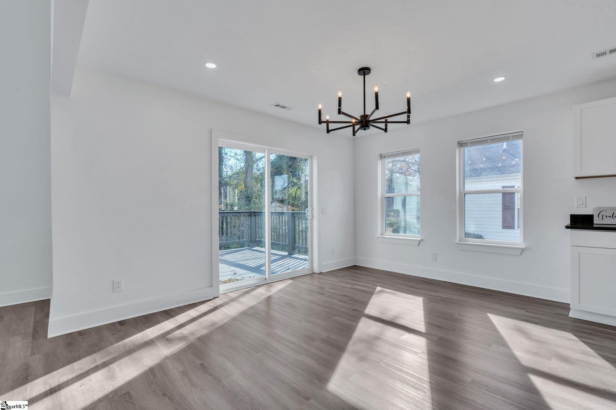 322 East Bearden Street Greer, SC 29651 - Photo 6 of 25