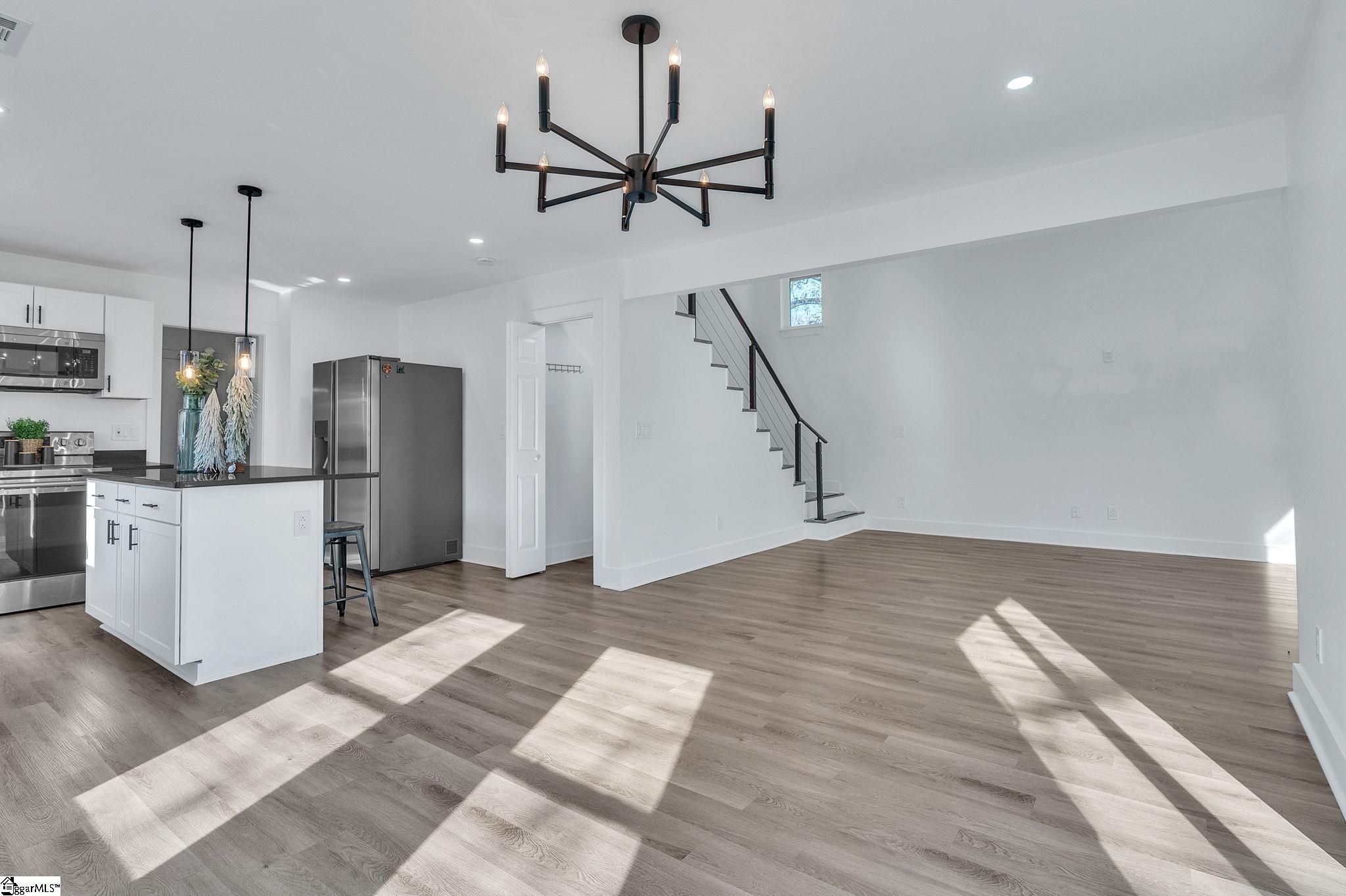 322 East Bearden Street Greer, SC 29651 - Photo 8 of 25