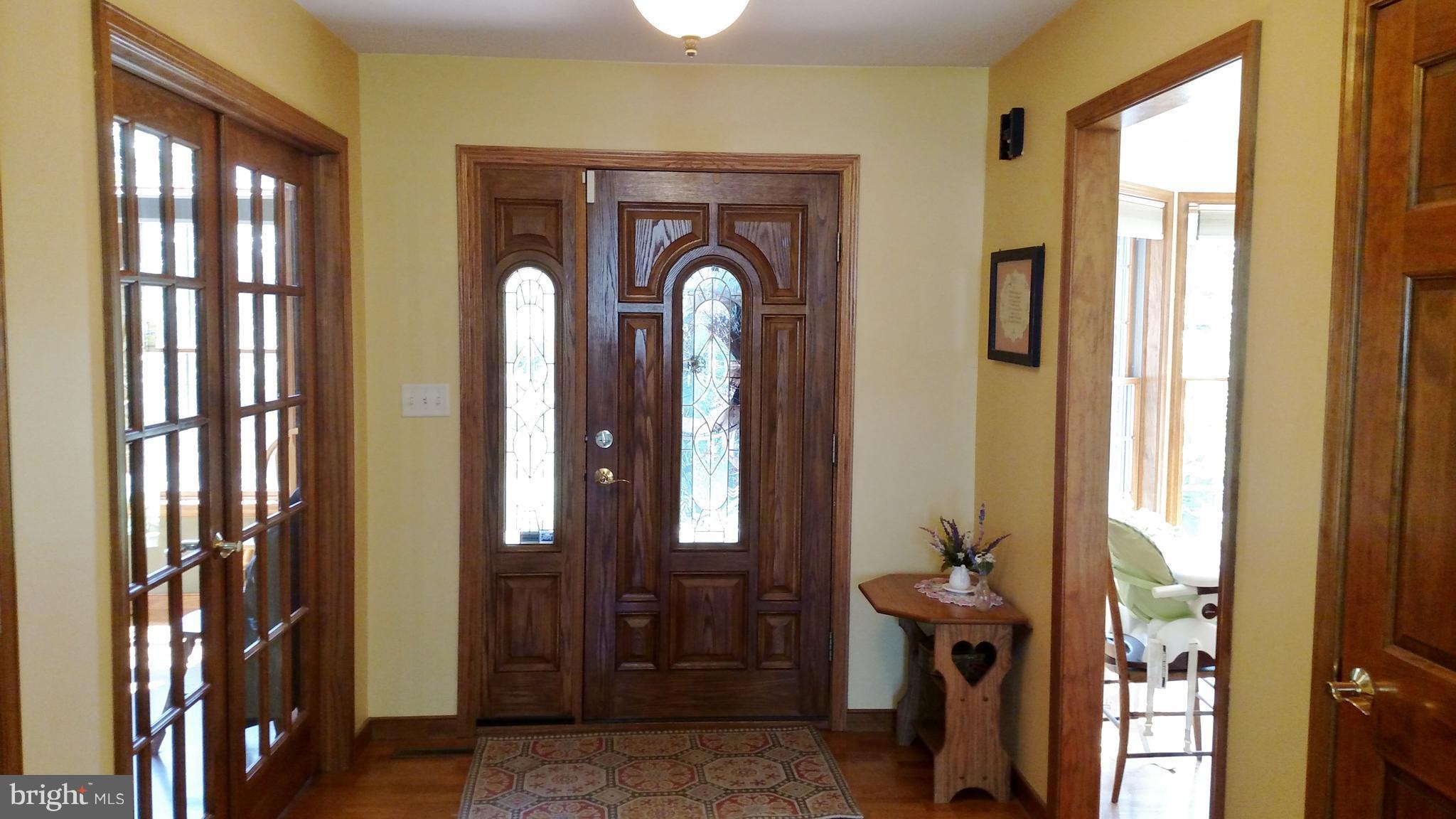 208 Walnut Dale Road Shippensburg, PA 17257 - Photo 3 of 30 Foyer
