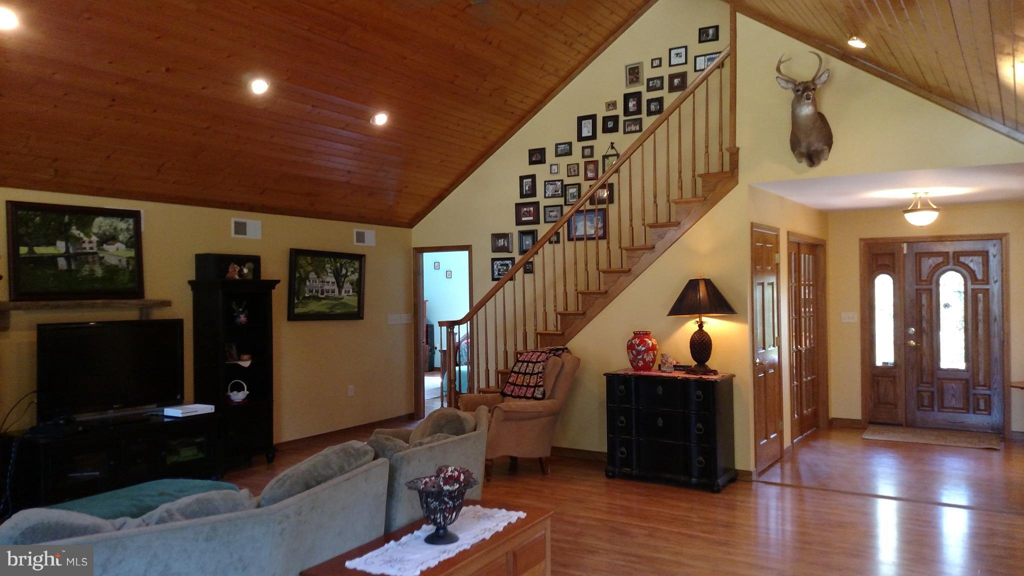 208 Walnut Dale Road Shippensburg, PA 17257 - Photo 7 of 30 Great Room