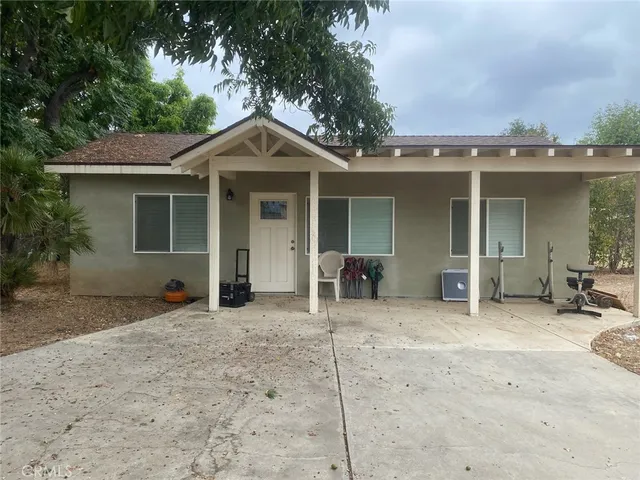 $2,650 | 12917 Gladstone Avenue, Sylmar, CA 91342