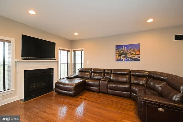 $680,000 | 88 Sagewood Drive, Unit 186, Malvern, PA 19355