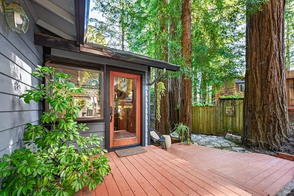 $630,000 | 17450 Summit Avenue, Guerneville, CA 95446